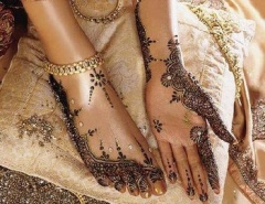henna on foot and hand